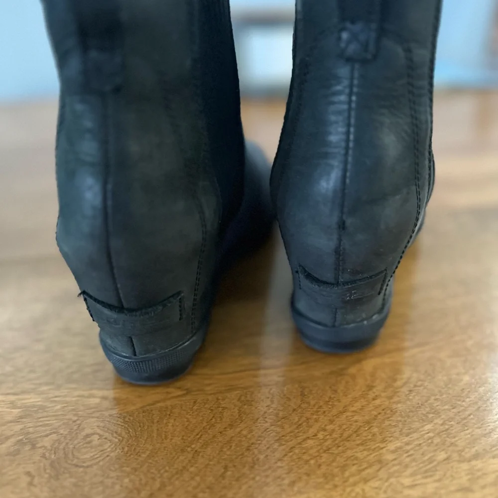 Sorel waterproof leather booties. Wedge heel, great traction, super comfortable. - Picture 2 of 6